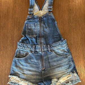 We The Free Distressed Blue Denim Short Overalls. New without tags